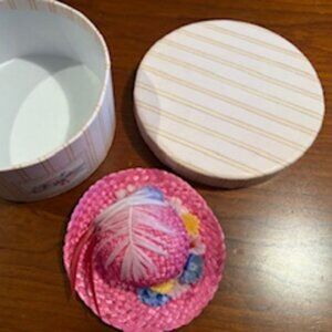 American Girl Angelina Ballerina Hat Box with hat